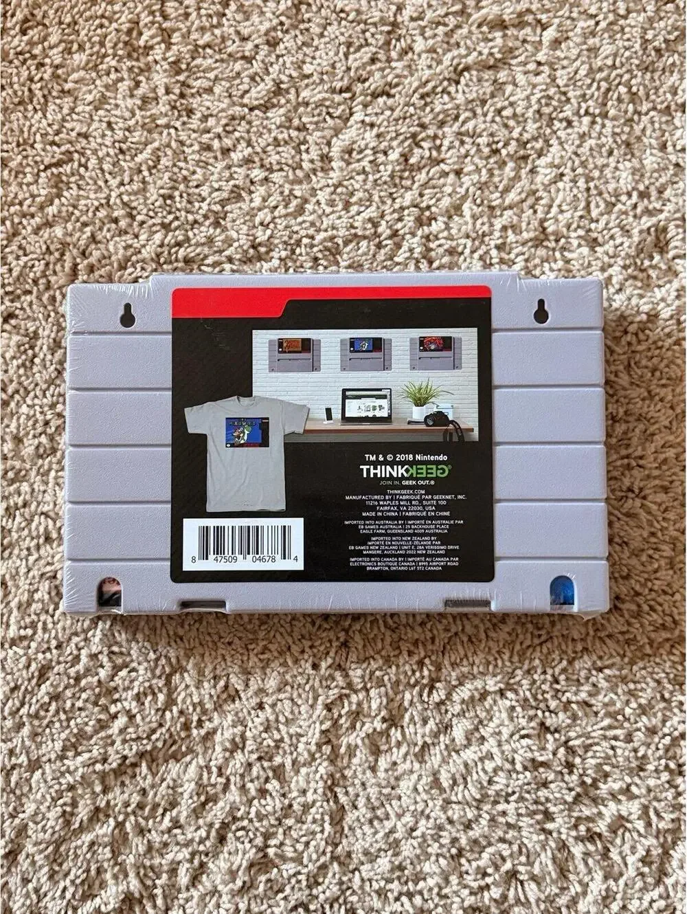 Super Mario World SNES oversized Cartridge and Large Tshirt